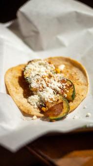 image of Calabazita Guisada Street Tacos