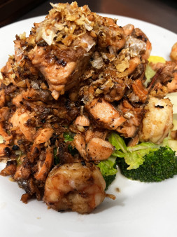 image of 64a. Garlic Salmon & Shrimp 