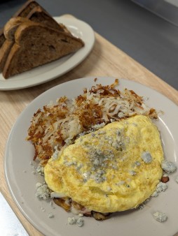 image of 76 Hawaiian Omelette