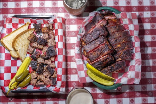 image of Rib & Burnt Ends Platter 