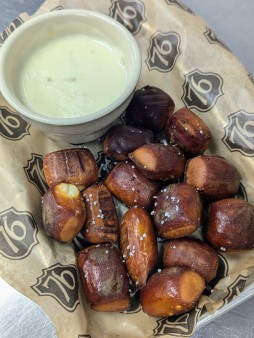 image of Pretzel Bites & Queso