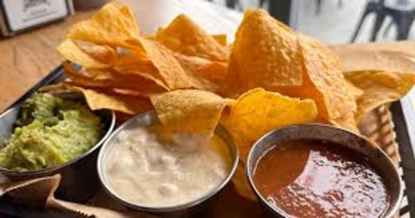 image of Dip Trio & Chips
