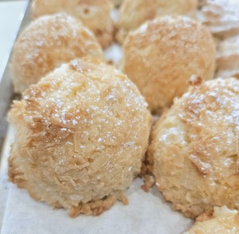 image of Macaroon Coconut