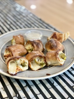 image of Baked Pepperoni Poppers (8)