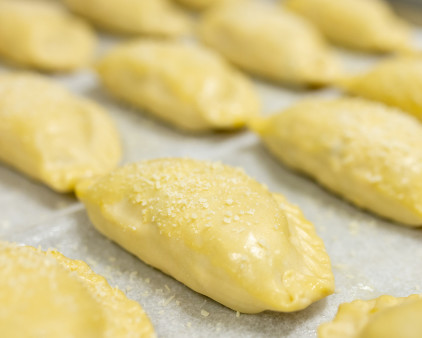 image of Twelve Pack Frozen/Pre-Baked Empanadas (12)