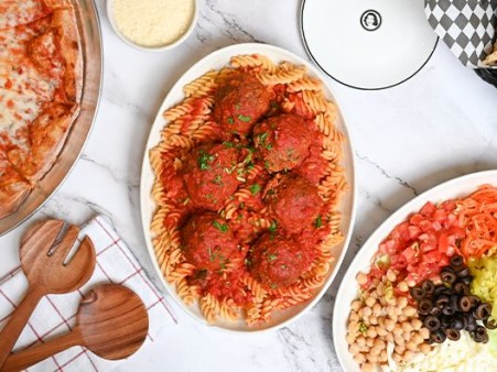 image of Spaghetti & Meatballs Family Meal