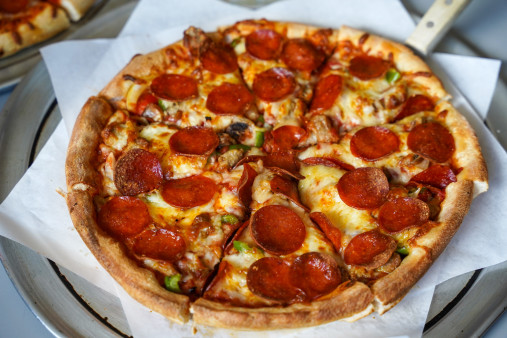 image of Small Deluxe Pizza