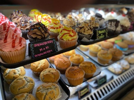 image of Blueberry Lemon Cupcake