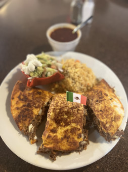 image of QUESA-BIRRIA