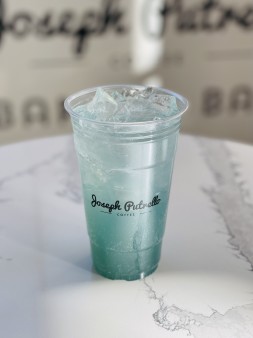 image of Bomba Blu Energia (Honey Berry) 24oz