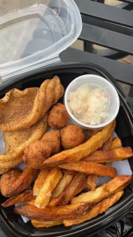 image of CATFISH FILET BASKET