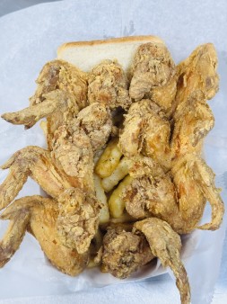 image of (8) Wing Dinner