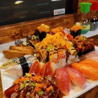 image of Sushi and Sashimi Combo