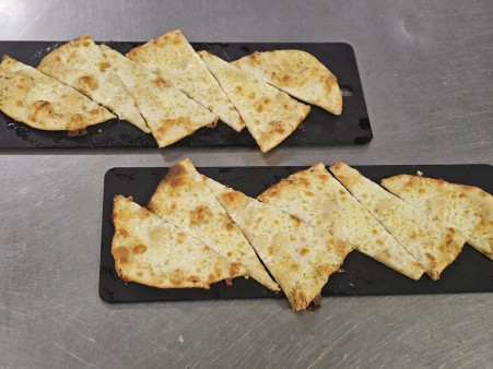 image of Garlic Lover Flatbread