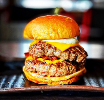 image of 1 Pound Burger