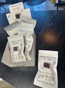 image of CRAVE POP (White chocolate brownie) 