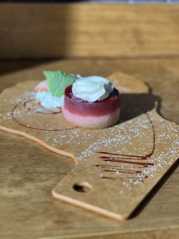 image of Pomegranate Cheesecake