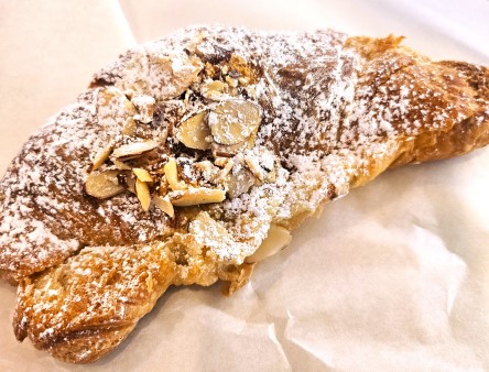 image of Croissant, Almond
