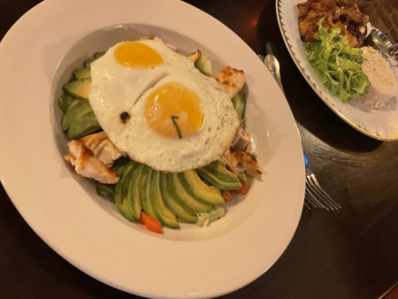 image of BB Brunch Avo Salad w/ Pollo & Eggs