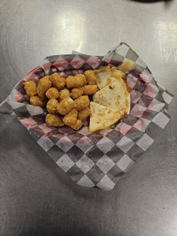 image of BASKET COMBO- 6inch Cheese Quesadilla & Basic Side