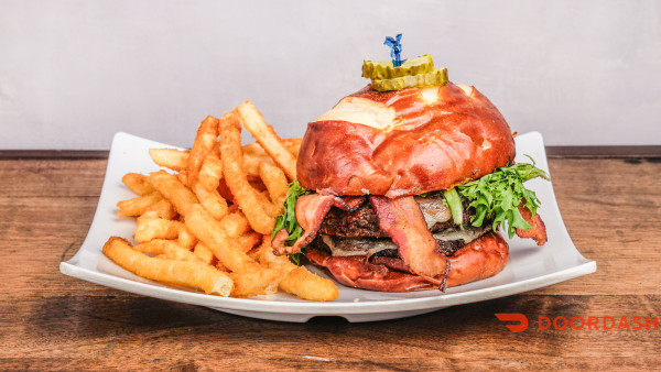 image of Legendary Savoy Burger