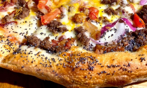 image of Bacon Cheeseburger Pizza