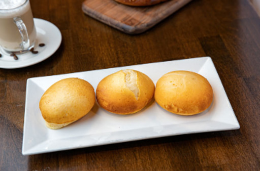 image of Pandebono