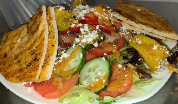 image of HORIATIKE SALAD