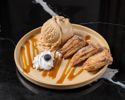 image of Cinnamon Sugar Dusted Apple Empanada (12)