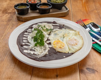 image of Enfrijolada con Huevo