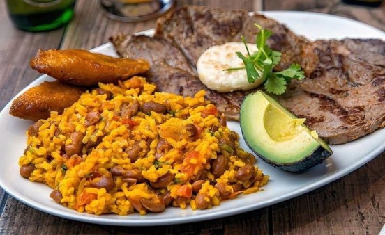 image of Carne Asada con Calentado