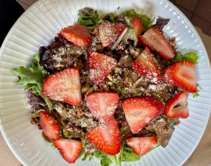 image of Strawberry Salad with candied walnuts
