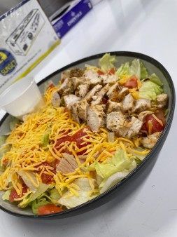 image of Salad w/Chicken