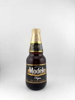 image of Modelo Negra
