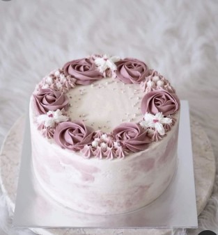 image of Custom Design Cakes – Made Just for You