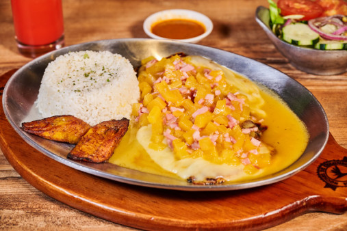 image of Lomo a la Hawaiana