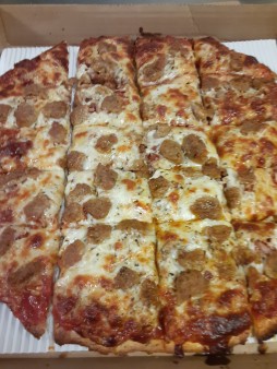 image of Meat Lovers Deluxe Pizza