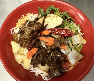image of Pan Fried Lemongrass Beef or Shrimp Noodle 
