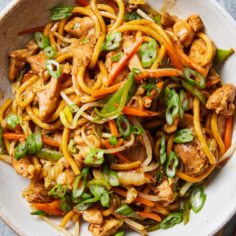 image of Chicken Lo Mein | 鸡肉捞面