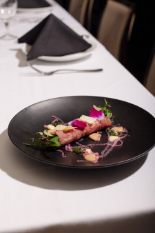 image of Carne Carpaccio *
