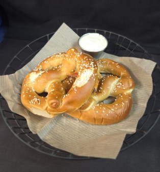 image of BAVARIAN STYLE PUB PRETZELS (2)