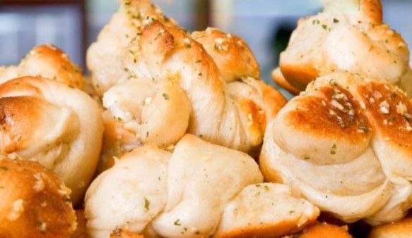 image of 12pc Garlic Knots