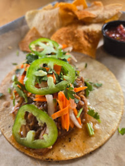 image of Bah-Me-Oh-Mi