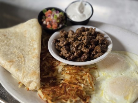 image of Two Eggs with Carne Asada