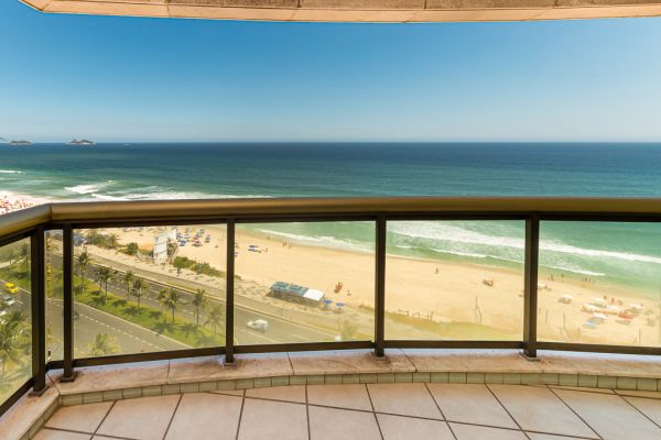 Imóvel na Avenida Lúcio Costa, Barra da Tijuca, Rio de Janeiro - RJ - ID-20811