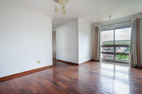 Imóvel na Rua das Aroeiras, Jabaquara, São Paulo - SP - ID-23754