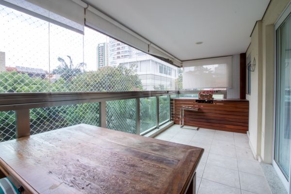 Imóvel na Rua Jorge Tibiriçá, Vila Mariana, São Paulo - SP - ID-13879