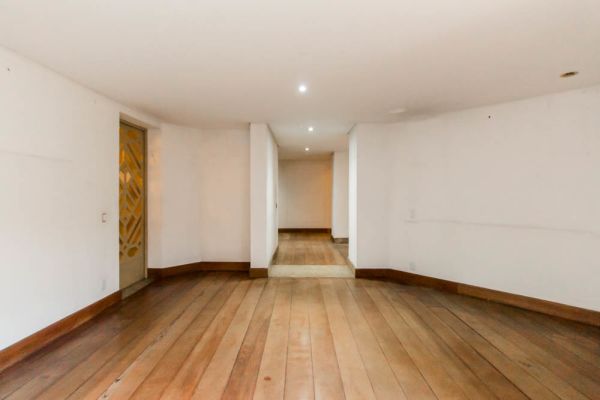 Imóvel na Rua Banibas, Alto de Pinheiros, São Paulo - SP - ID-15414