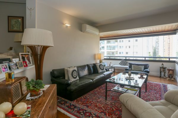 Imóvel na Rua Vicente Leporace, Campo Belo, São Paulo - SP - ID-17606