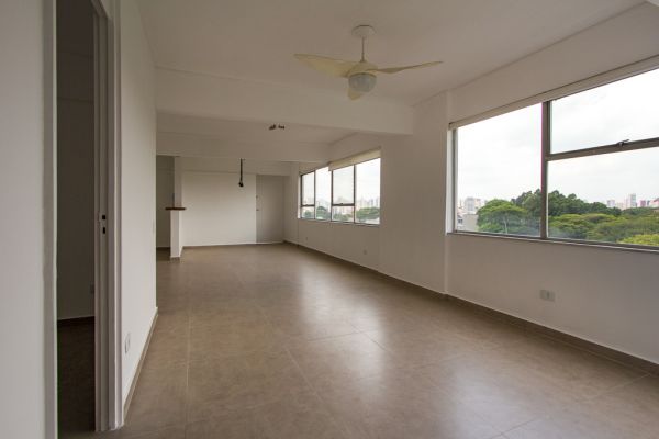 Imóvel na Avenida Divino Salvador, Moema, São Paulo - SP - ID-18093